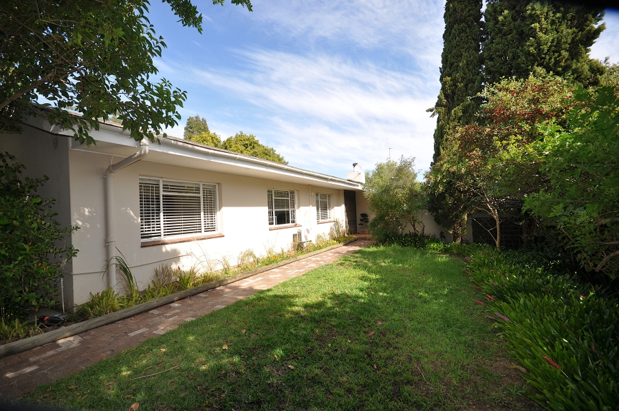 4 Bedroom Property for Sale in Brandwacht Western Cape